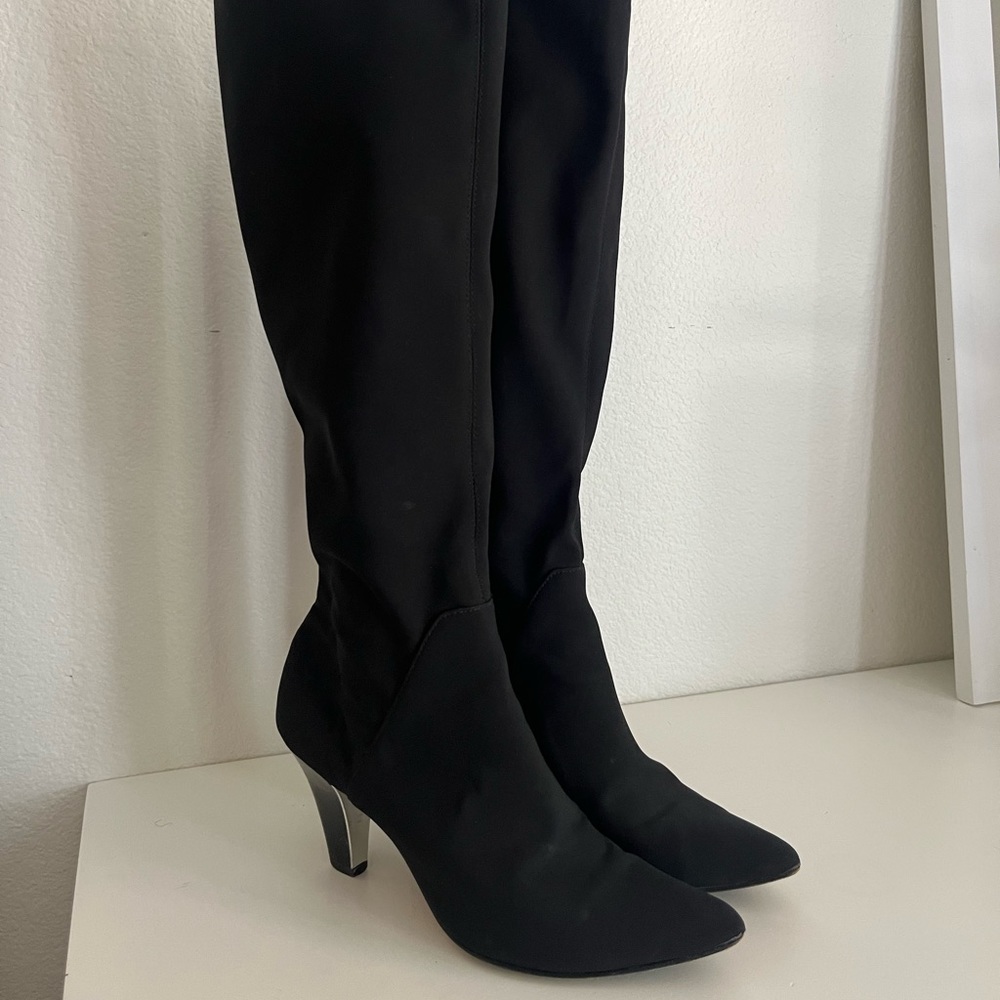 Donald j Pliner black knee high stretchy heel pointy toe boot size 7.5